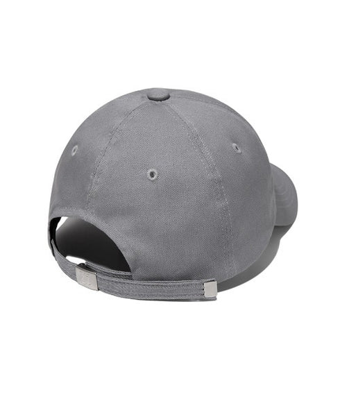 WOOALONG(ウアロン)/シグネチャー ロゴ ベースボール キャップ サイズ調整可能/Signature Logo ball cap | IL5231046 | グレー