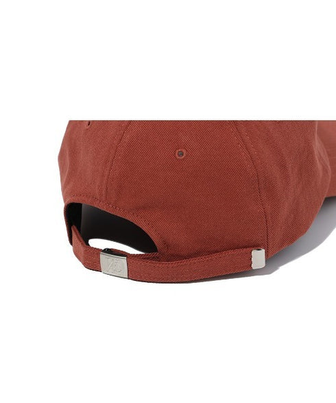WOOALONG(ウアロン)/シグネチャー ロゴ ベースボール キャップ サイズ調整可能/Signature Logo ball cap | IL5231046 | レッド