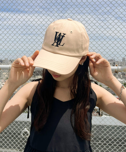 WOOALONG(ウアロン)/シグネチャー ロゴ ベースボール キャップ サイズ調整可能/Signature Logo ball cap | IL5231046 | ベージュ