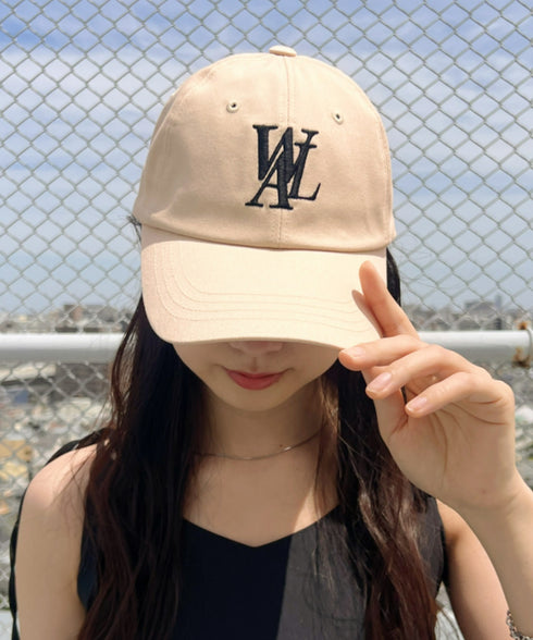WOOALONG(ウアロン)/シグネチャー ロゴ ベースボール キャップ サイズ調整可能/Signature Logo ball cap | IL5231046 | ベージュ