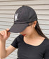 WOOALONG(ウアロン)/シグネチャー ロゴ ベースボール キャップ サイズ調整可能/Signature Logo ball cap | IL5231046 | ブラック