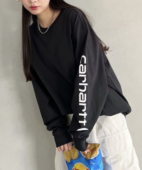 Carhartt(カーハート)/袖ロゴ ロンT USA規格 ルーズフィット ヘビーウェイト 6.75Oz ビッグサイズ オーバーサイズ コットン K231/ LOOSE FIT HEAVYWEIGHT LONG-SLEEVE LOGO SLEEVE GRAPHIC T-SHIRT | IM2233010 | ブラック