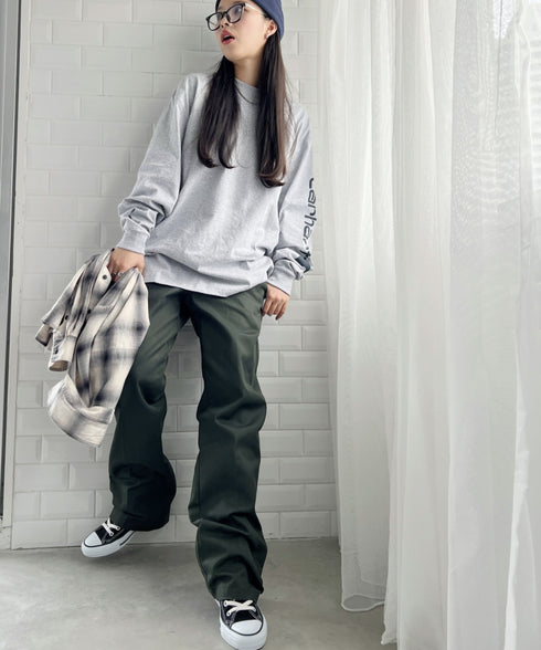 Carhartt(カーハート)/袖ロゴ ロンT USA規格 ルーズフィット ヘビーウェイト 6.75Oz ビッグサイズ オーバーサイズ コットン K231/ LOOSE FIT HEAVYWEIGHT LONG-SLEEVE LOGO SLEEVE GRAPHIC T-SHIRT | IM2233010 | グレー