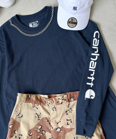 Carhartt(カーハート)/袖ロゴ ロンT USA規格 ルーズフィット ヘビーウェイト 6.75Oz ビッグサイズ オーバーサイズ コットン K231/ LOOSE FIT HEAVYWEIGHT LONG-SLEEVE LOGO SLEEVE GRAPHIC T-SHIRT | IM2233010 | ネイビー