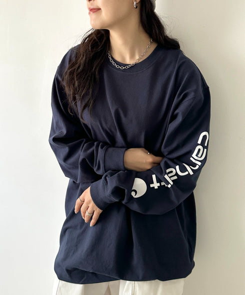 Carhartt(カーハート)/袖ロゴ ロンT USA規格 ルーズフィット ヘビーウェイト 6.75Oz ビッグサイズ オーバーサイズ コットン K231/ LOOSE FIT HEAVYWEIGHT LONG-SLEEVE LOGO SLEEVE GRAPHIC T-SHIRT | IM2233010 | ネイビー