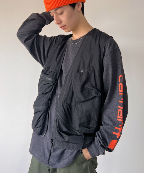 Carhartt(カーハート)/袖ロゴ ロンT USA規格 ルーズフィット ヘビーウェイト 6.75Oz ビッグサイズ オーバーサイズ コットン K231/ LOOSE FIT HEAVYWEIGHT LONG-SLEEVE LOGO SLEEVE GRAPHIC T-SHIRT | IM2233010 | ダークグレー