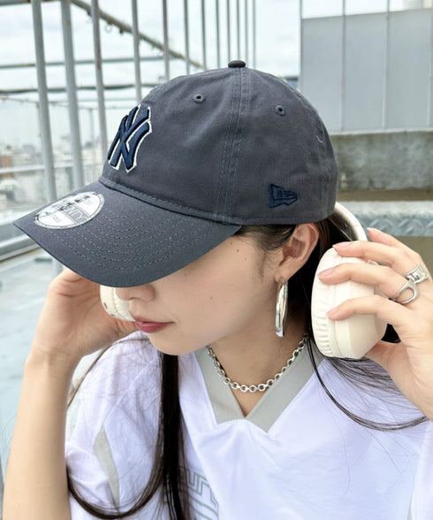 NEW ERA(ニューエラ)/9TWENTY MLB CORE CLASSIC 限定 メジャーリーグ べースボール ロゴキャップ MLB公式 チームロゴネームタグ アジャスター付 サイズ調整可能 | IM5232030 | グレー