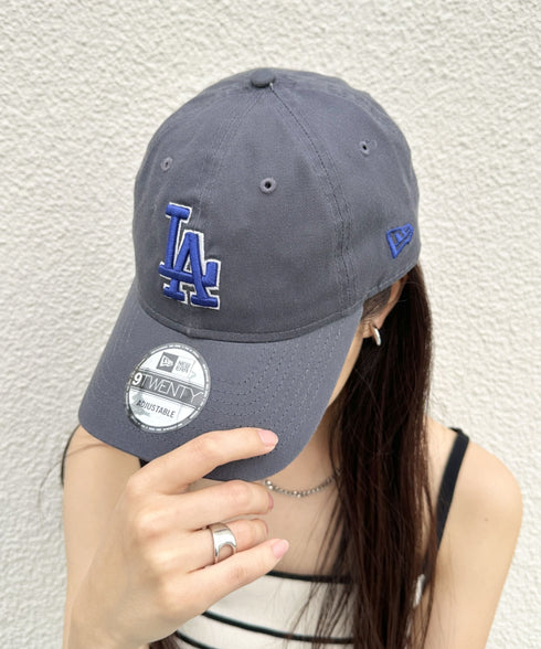NEW ERA(ニューエラ)/9TWENTY MLB CORE CLASSIC 限定 メジャーリーグ べースボール ロゴキャップ MLB公式 チームロゴネームタグ アジャスター付 サイズ調整可能 | IM5232030 | グレー系その他