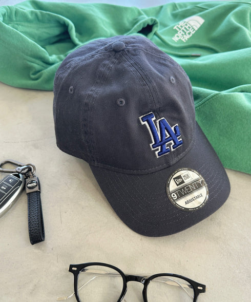 NEW ERA(ニューエラ)/9TWENTY MLB CORE CLASSIC 限定 メジャーリーグ べースボール ロゴキャップ MLB公式 チームロゴネームタグ アジャスター付 サイズ調整可能 | IM5232030 | グレー系その他