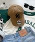 NEW ERA(ニューエラ)/9TWENTY MLB CORE CLASSIC 限定 メジャーリーグ べースボール ロゴキャップ MLB公式 チームロゴネームタグ アジャスター付 サイズ調整可能 | IM5232030 | ベージュ