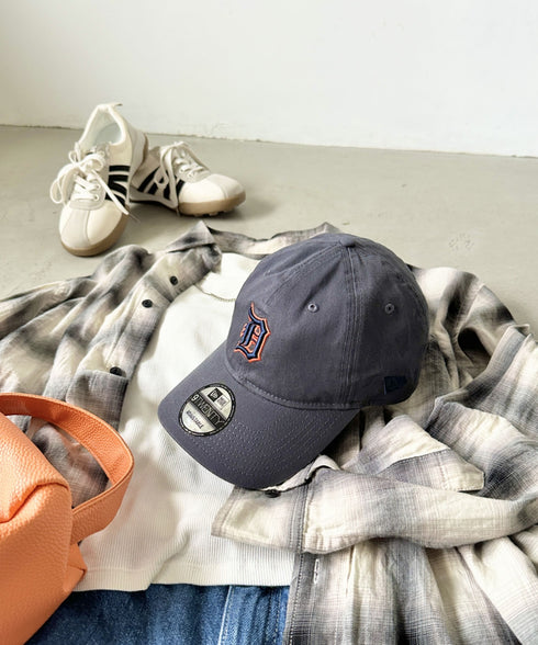 NEW ERA(ニューエラ)/9TWENTY MLB CORE CLASSIC 限定 メジャーリーグ べースボール ロゴキャップ MLB公式 チームロゴネームタグ アジャスター付 サイズ調整可能 | IM5232030 | チャコールグレー