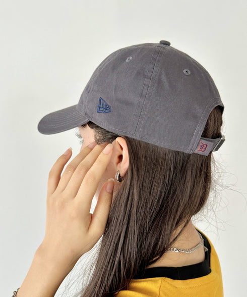 NEW ERA(ニューエラ)/9TWENTY MLB CORE CLASSIC 限定 メジャーリーグ べースボール ロゴキャップ MLB公式 チームロゴネームタグ アジャスター付 サイズ調整可能 | IM5232030 | チャコールグレー