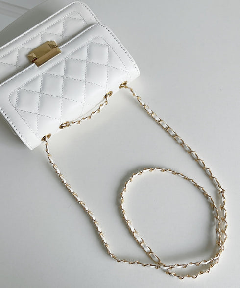 キルティングチェーンショルダーバッグ | LO1233472 | ホワイト