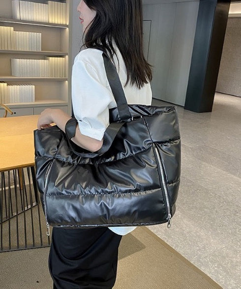 【大容量】メタリックキルティングトラベルバッグ | WR1233020 | ブラック