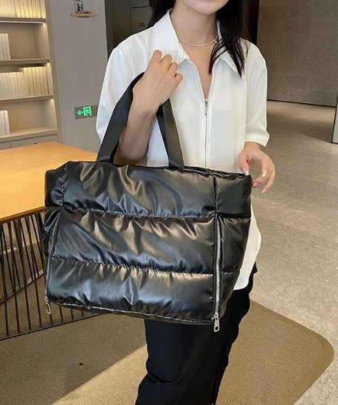 【大容量】メタリックキルティングトラベルバッグ | WR1233020 | ブラック