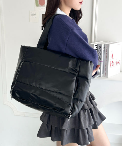 【大容量】メタリックキルティングトラベルバッグ | WR1233020 | ブラック