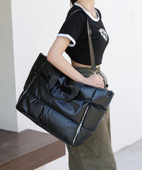 【大容量】メタリックキルティングトラベルバッグ | WR1233020 | ブラック