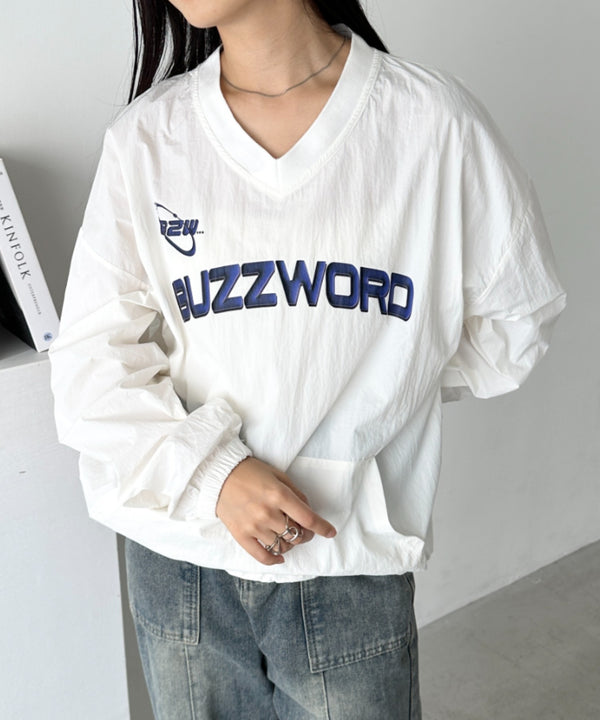 カレッジロゴ刺繍ナイロンプルオーバー | CL2233853 | ホワイト系その他