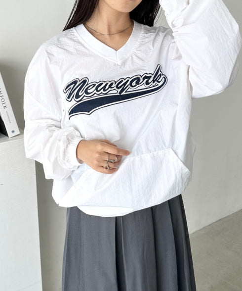 カレッジロゴ刺繍ナイロンプルオーバー | CL2233853 | ホワイト