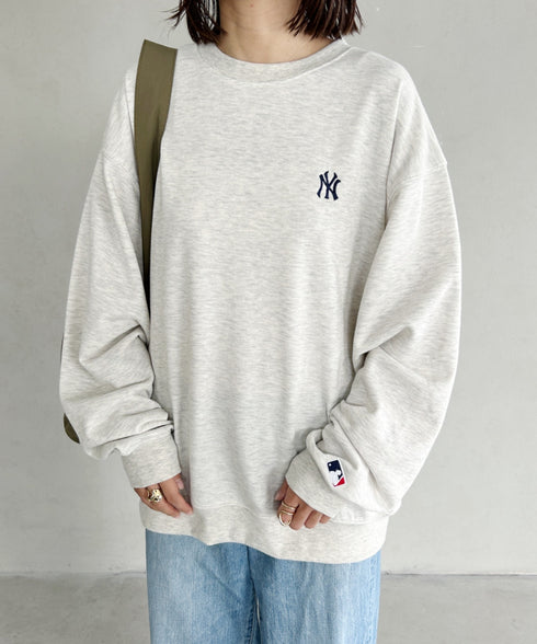 【MLB/エムエルビー】メジャーリーグベースボール 別注 チームロゴ刺繍 裏毛スウェット | MD2233027 | グレー
