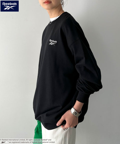 【WEB限定 別注】Reebok(リーボック)/ワンポイント 刺繍ロゴ クルーネック スウェット | IM2234029 | ブラック