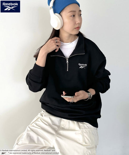【WEB限定 別注】Reebok(リーボック)/ワンポイント 刺繍ロゴ ハーフジップ スウェット プルオーバー | IM2234030 | ブラック