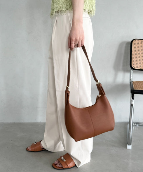 round moon shoulder bag/ワンハンドルラウンドムーンPUショルダーバッグ | UN12410052 | ブラウン