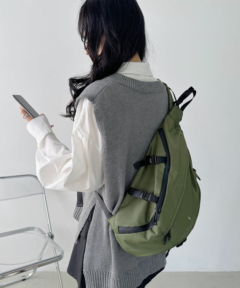 ワンポイントボディバッグ/ユニセックス メッセンジャーバッグ | CL12410160 | カーキ