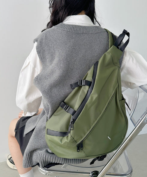 ワンポイントボディバッグ/ユニセックス メッセンジャーバッグ | CL12410160 | カーキ