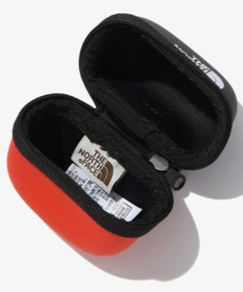 THE NORTH FACE(ザ・ノースフェイス)/カラビナ付 ヌプシモールドポーチ バイカラーポーチ 小物入れ /NUPTSE MOLD POUCH | IM6242018 | レッド