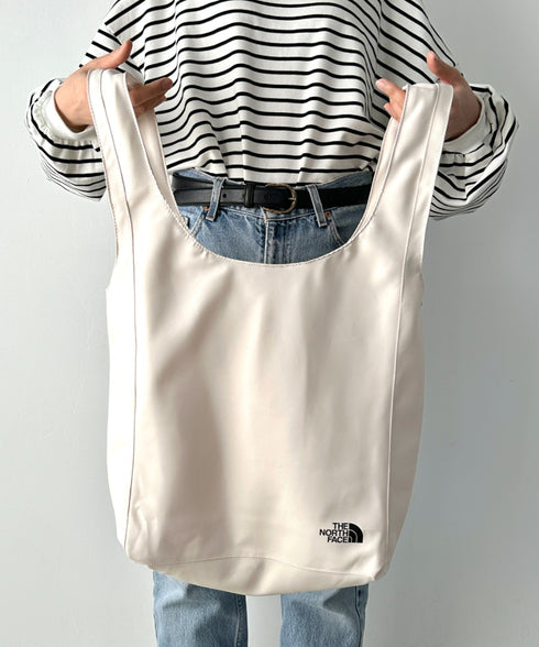 THE NORTH FACE(ザ・ノースフェイス)/軽量 エコバッグ ショッパーバッグ トライアングルバッグ/TNF SHOPPER BAG S | IM12410337 | クリーム