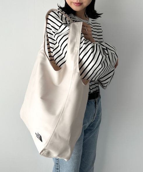 THE NORTH FACE(ザ・ノースフェイス)/軽量 エコバッグ ショッパーバッグ トライアングルバッグ/TNF SHOPPER BAG S | IM12410337 | クリーム