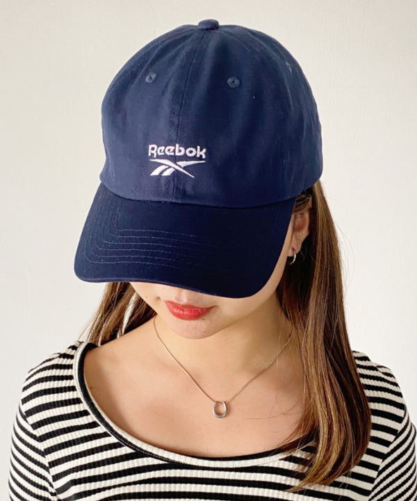 【Reebok/リーボック】別注 ワンポイント 刺繍 ローキャップ | MD5241001 | ネイビー