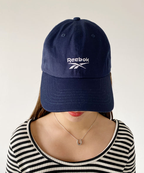 【Reebok/リーボック】別注 ワンポイント 刺繍 ローキャップ | MD5241001 | ネイビー