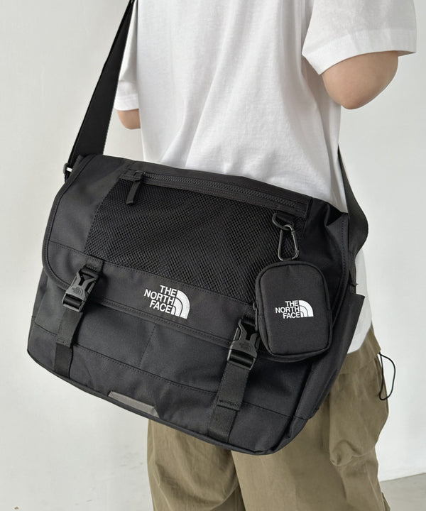 THE NORTH FACE(ザ・ノースフェイス)/カラビナミニポーチ付 A4 対応 収納ポケット多数 ショルダーバッグ/SUPER MESSENGER BAG L | IM12410428 | ブラック