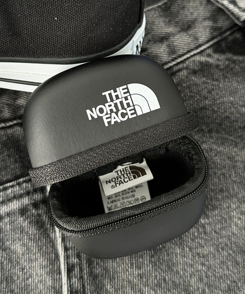 THE NORTH FACE(ザ・ノースフェイス)/カラビナ付 ヌプシモールドポーチ バイカラーポーチ 小物入れ /NUPTSE MOLD POUCH | IM6242018 | ブラック