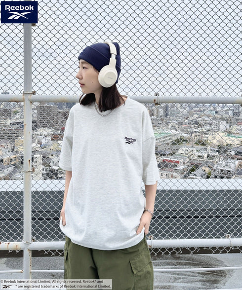 【WEB限定 別注】Reebok(リーボック)/ワンポイント ロゴ刺繍 クルーネック 半袖 Tシャツ | IM2242035 | グレー