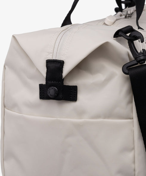 国内未発売 THE NORTH FACE(ザ・ノースフェイス)/軽量 ボストンバッグ トラベルバッグ ダッフルバッグ ビッグサイズ 大きいサイズ 大容量/LIGHT DUFFLE BAG | IM1242026 | クリーム