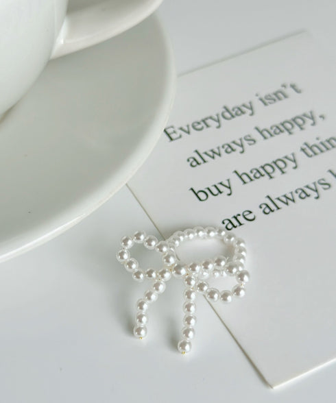 パールリボン ビーズリング | IS4241489 | ホワイト