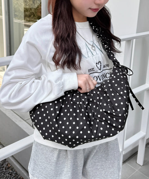 ドットクシュクシュショルダーバッグ | NU1241578 | ブラック