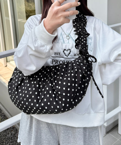 ドットクシュクシュショルダーバッグ | NU1241578 | ブラック