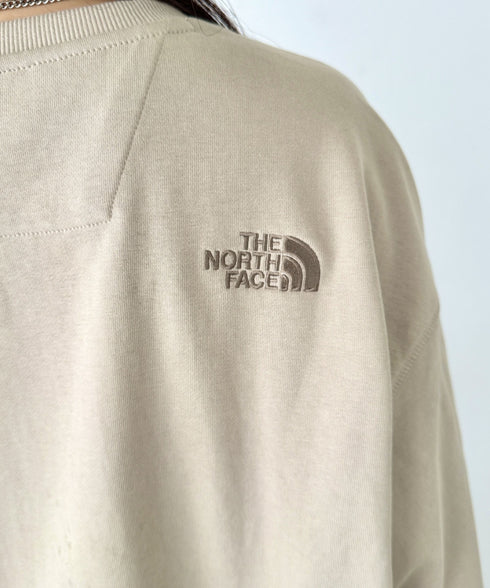 THE NORTH FACE(ザ・ノースフェイス)/ワンポイント刺繍スウェット クルーネック 長袖トレーナー/GO-TO SWEATSHIRTS | IM2243008 | ベージュ