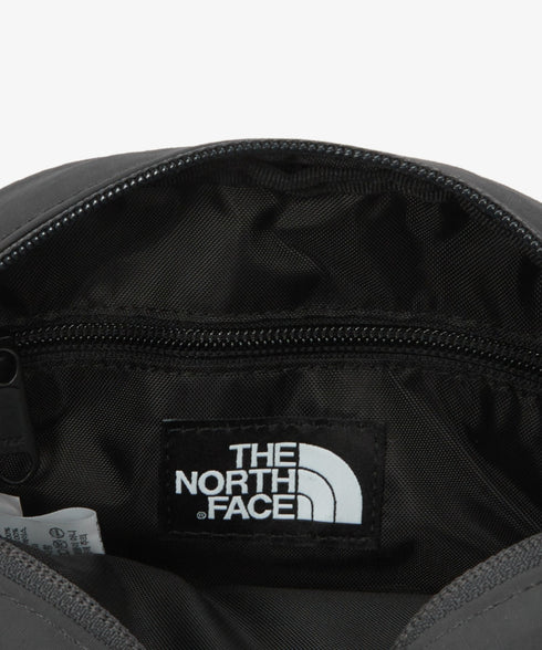 THE NORTH FACE(ザ・ノースフェイス)/長さ調整可能 ワンポイント ロゴ刺繍 ショルダー クロス ミニバッグ/TRAVEL CROSS BAG S | IM1243028 | チャコールグレー