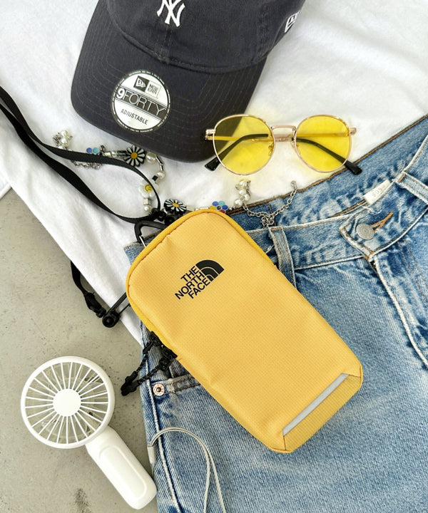 国内未発売 THE NORTH FACE(ザ・ノースフェイス)/4WAY カラビナ付 ミニマルチポーチ ショルダー スマホショルダー 財布 ポーチ サコッシュ トレッキングポーチ/MULTI TREKKING POUCH | IM1243030 | イエロー