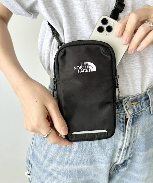 国内未発売 THE NORTH FACE(ザ・ノースフェイス)/4WAY カラビナ付 ミニマルチポーチ ショルダー スマホショルダー 財布 ポーチ サコッシュ トレッキングポーチ/MULTI TREKKING POUCH | IM1243030 | ブラック