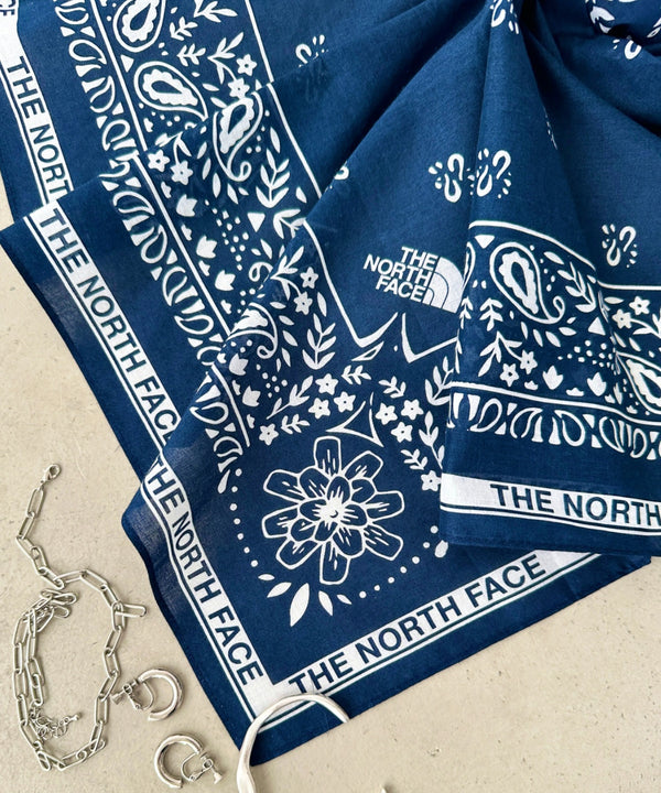 THE NORTH FACE(ザ・ノースフェイス)/コットン プリント バンダナ スカーフ/BANDANA_PAISLEY_80'S/PINE CONE | IM6243034 | ネイビー