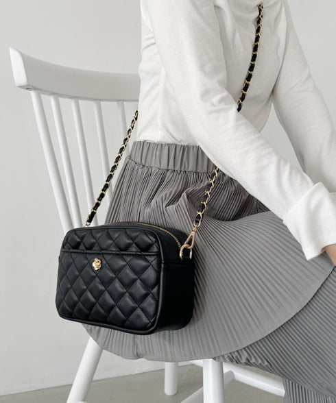 フラワーモチーフ キルティング チェーンショルダーバッグ | CL1243077 | ブラック