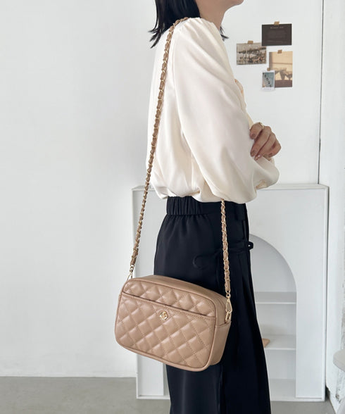 フラワーモチーフ キルティング チェーンショルダーバッグ | CL1243077 | ベージュ