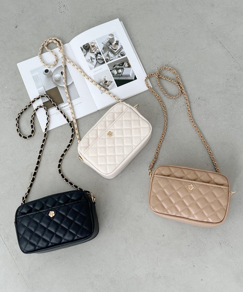 フラワーモチーフ キルティング チェーンショルダーバッグ | CL1243077 | ブラック