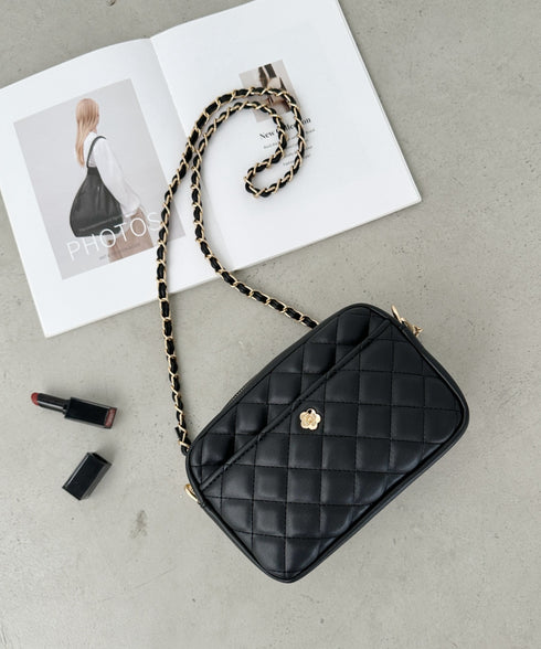 フラワーモチーフ キルティング チェーンショルダーバッグ | CL1243077 | ブラック